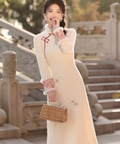 Off-white fur collar and fleece girl's cheongsam